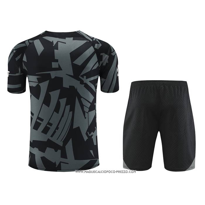 Tuta da Track
 Paris Saint-Germain 2022-23 Manica Corta
 Grigio
 - Pantaloncini
